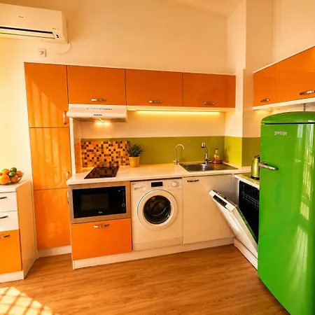 Cozy Mansard Apartment-steps From The Sozopol